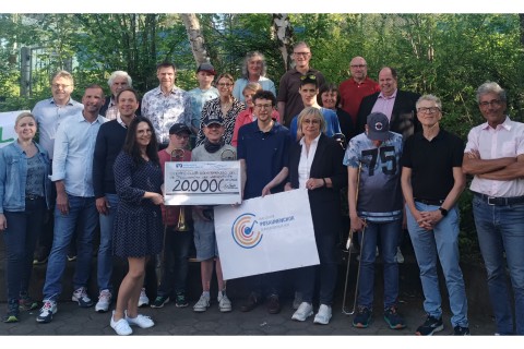 20.000 Euro für den inklusiven Posaunenchor - Lions Club Hochfranken übergibt Scheck