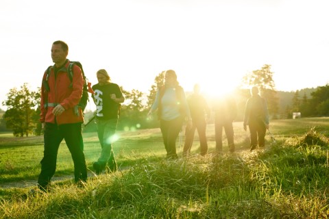 „Tag des Wanderns“ am 14. Mai 2023: Zehn Ortsgruppen machen den Ozünder-Weg zum Ereignis