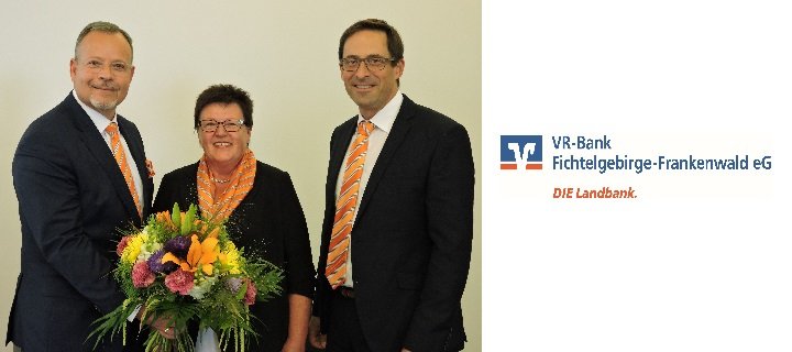 Die VR-Bank Fichtelgebirge-Frankenwald verabschiedete Liane Drechsel in den Ruhestand