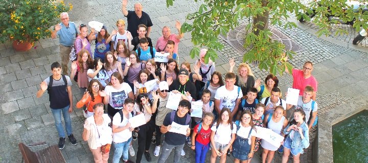 Schüler aus der Ukraine besuchen Hof und Mödlareuth